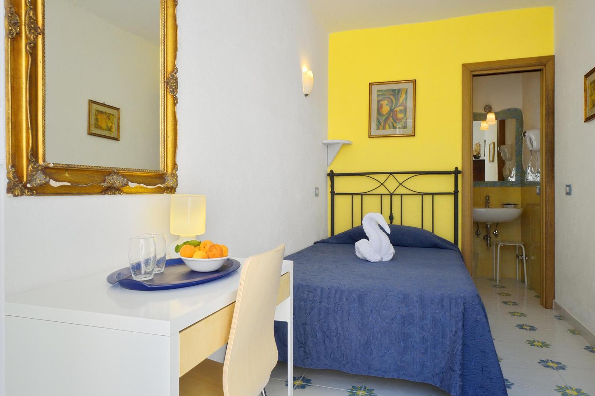 Forio di Ischia Bnb Le Isole الغرفة الصورة